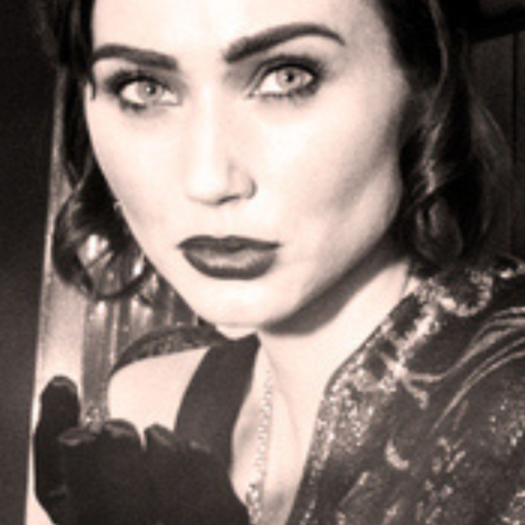 Elle Sonali